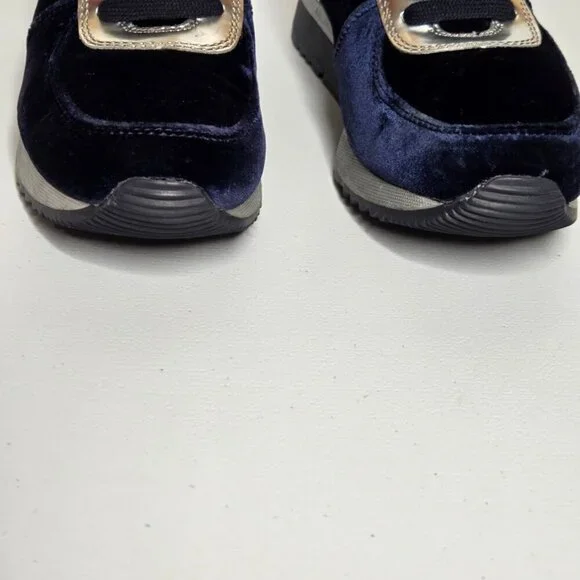 Michael Kors Allie Trainer Admiral Blue Velvet Silver Logo Sneaker Shoes Sz 7.5 - Picture 6 of 9